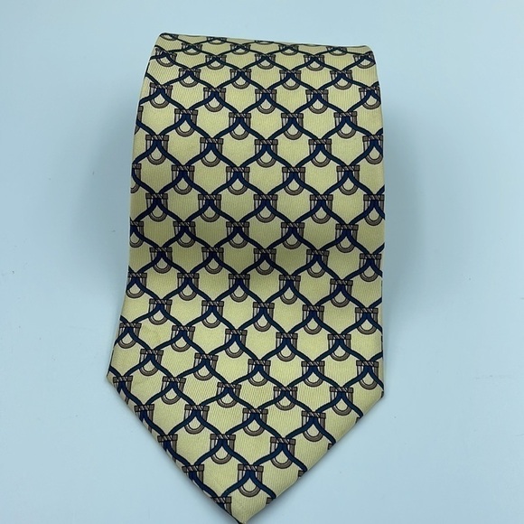 SAKS Fifth Avenue Exclusive silk tie - Picture 1 of 7